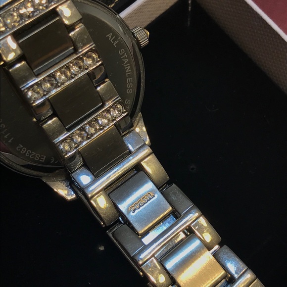 Fossil Watch - Picture 5 of 5